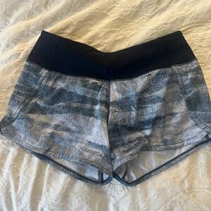 Lululemon Run Times Short ll 4” mesh scape navy blue size 4